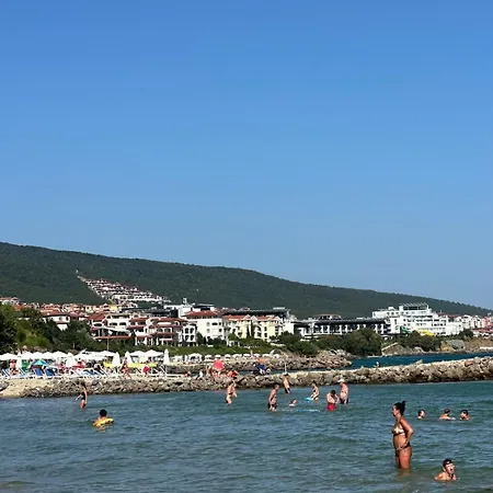 Sea Breeze Апартамент
